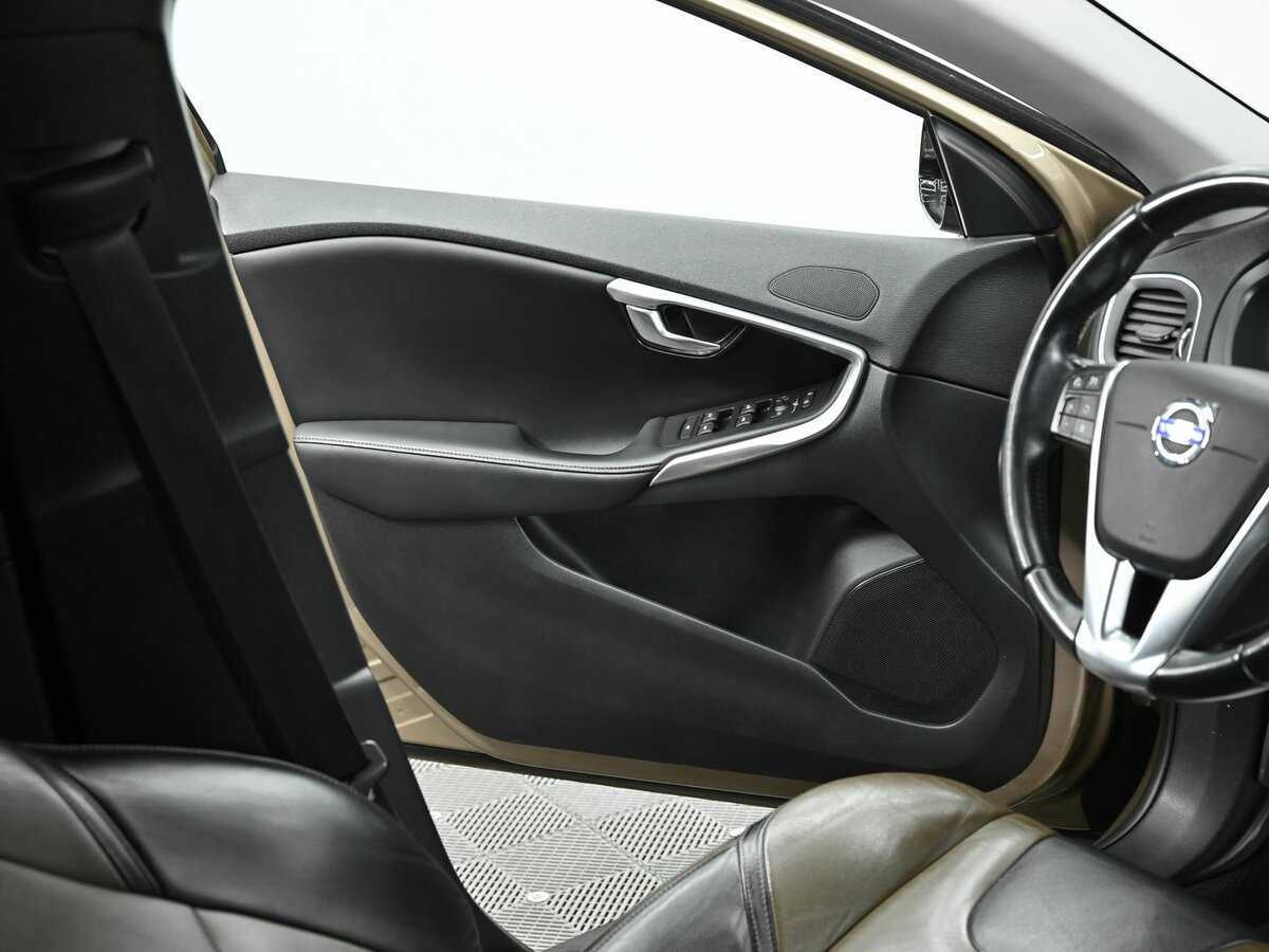 Volvo V40 2014 года с пробегом. Фото: #7