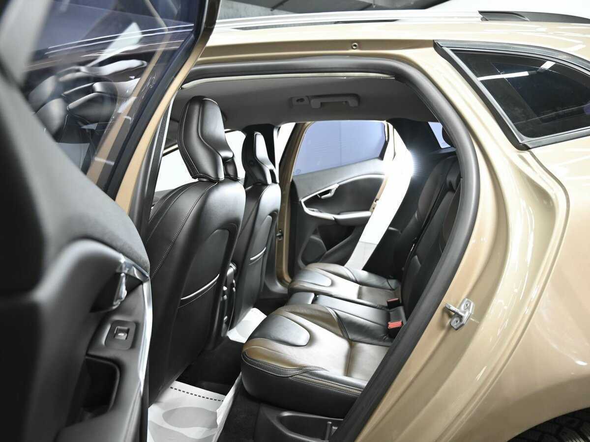 Volvo V40 2014 года с пробегом. Фото: #14