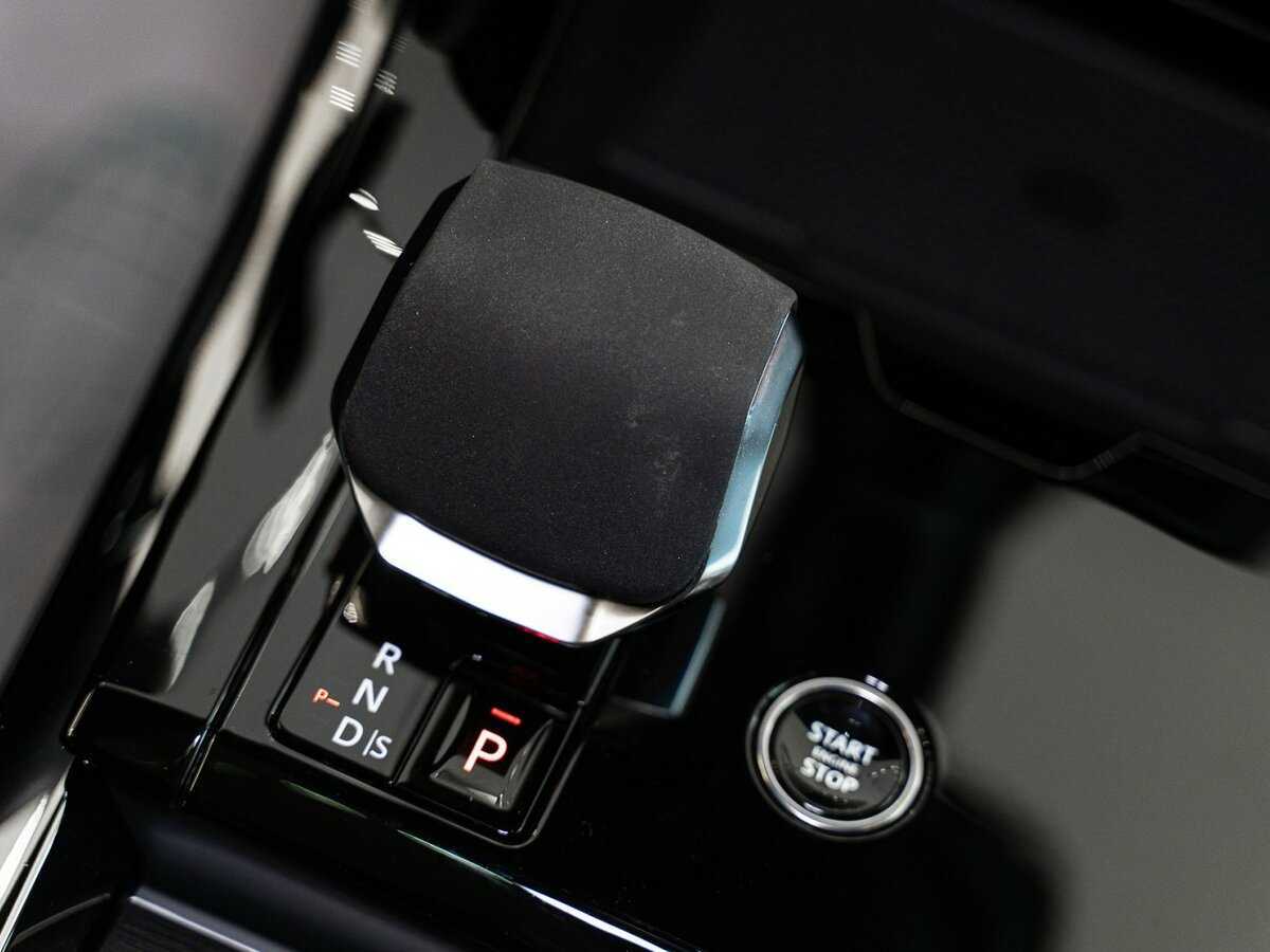 Land Rover Range Rover Sport 2024 года с пробегом. Фото: #13