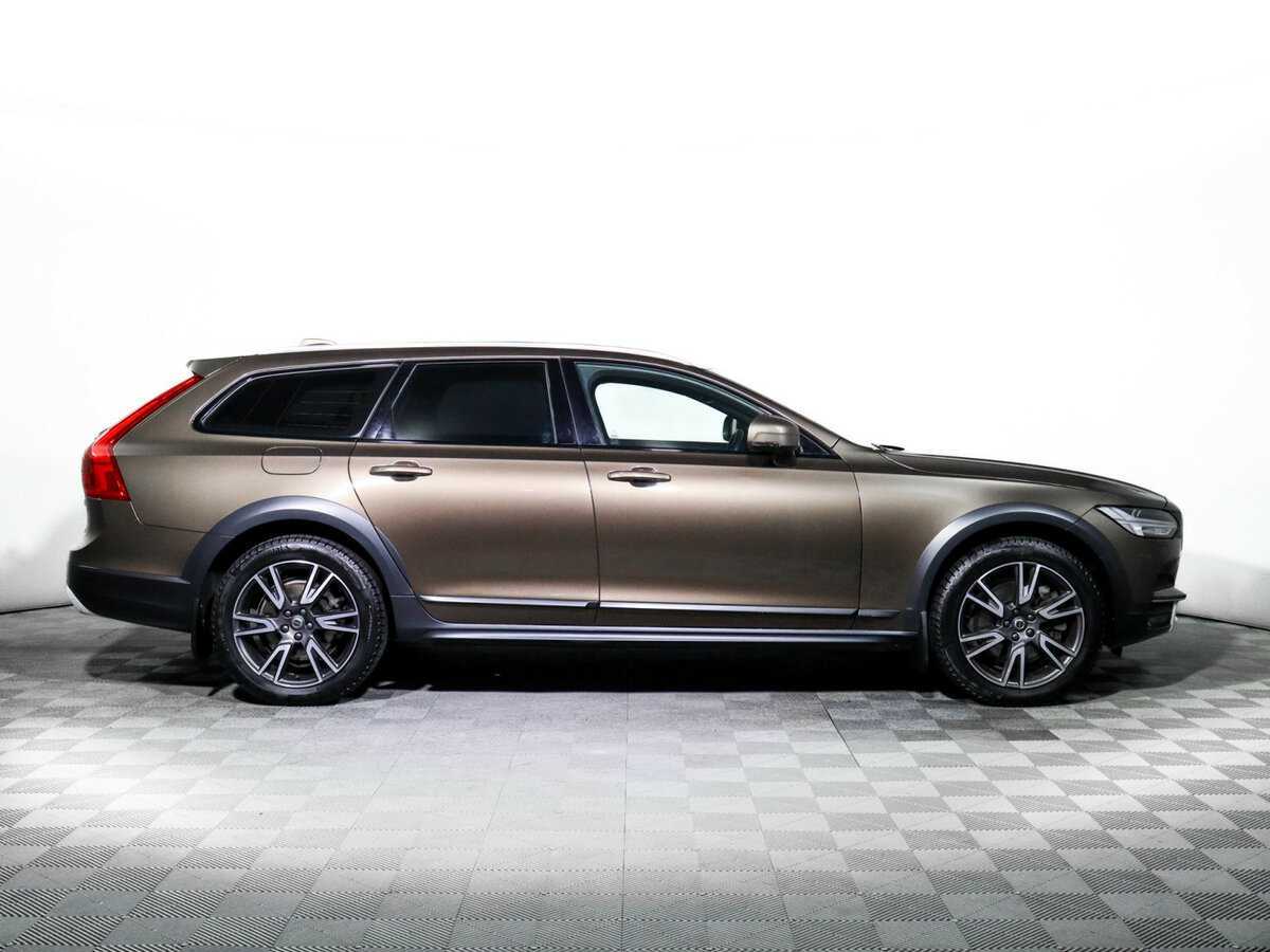 Volvo V90 Cross Country 2017 года с пробегом. Фото: #3