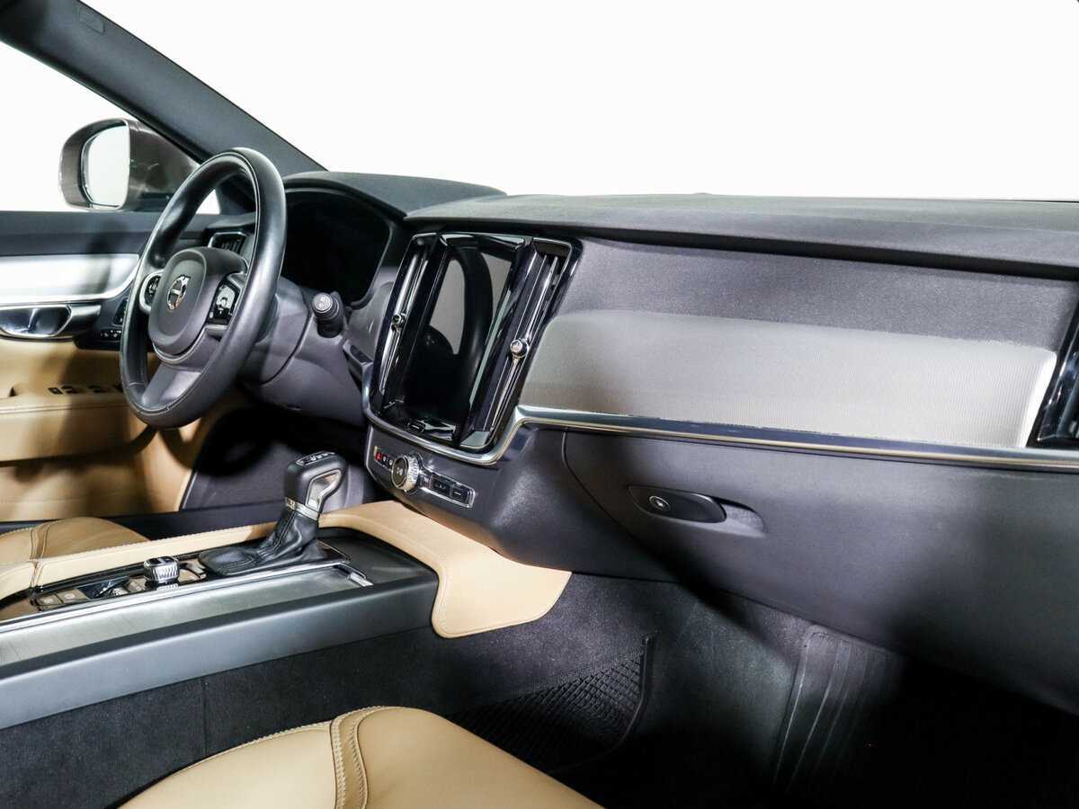 Volvo V90 Cross Country 2017 года с пробегом. Фото: #5