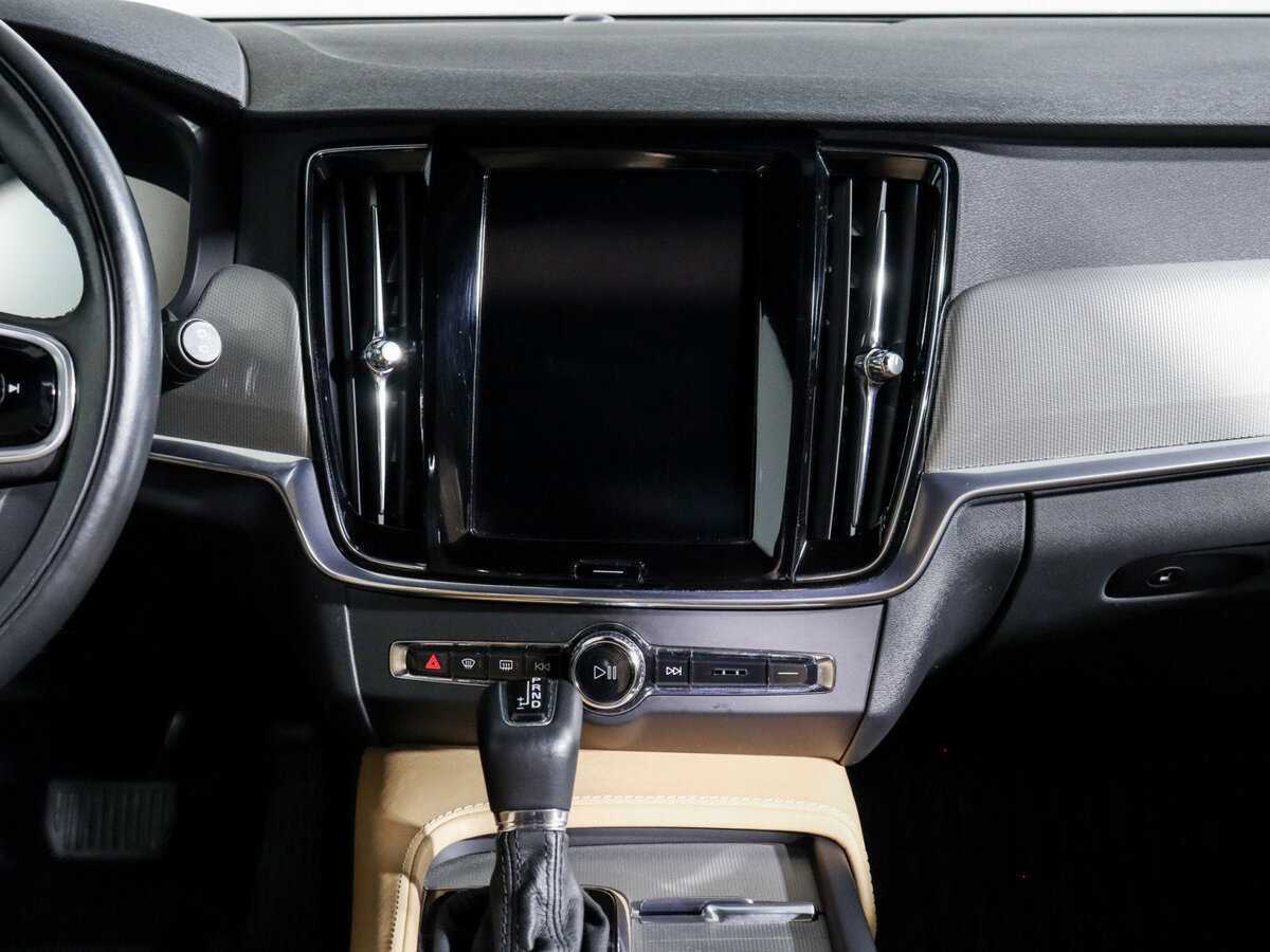 Volvo V90 Cross Country 2017 года с пробегом. Фото: #9