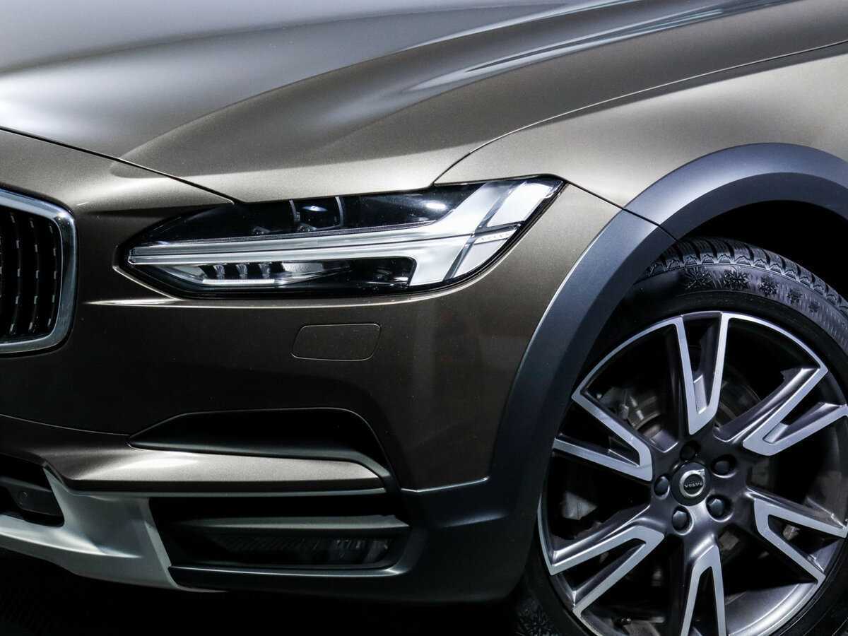 Volvo V90 Cross Country 2017 года с пробегом. Фото: #12