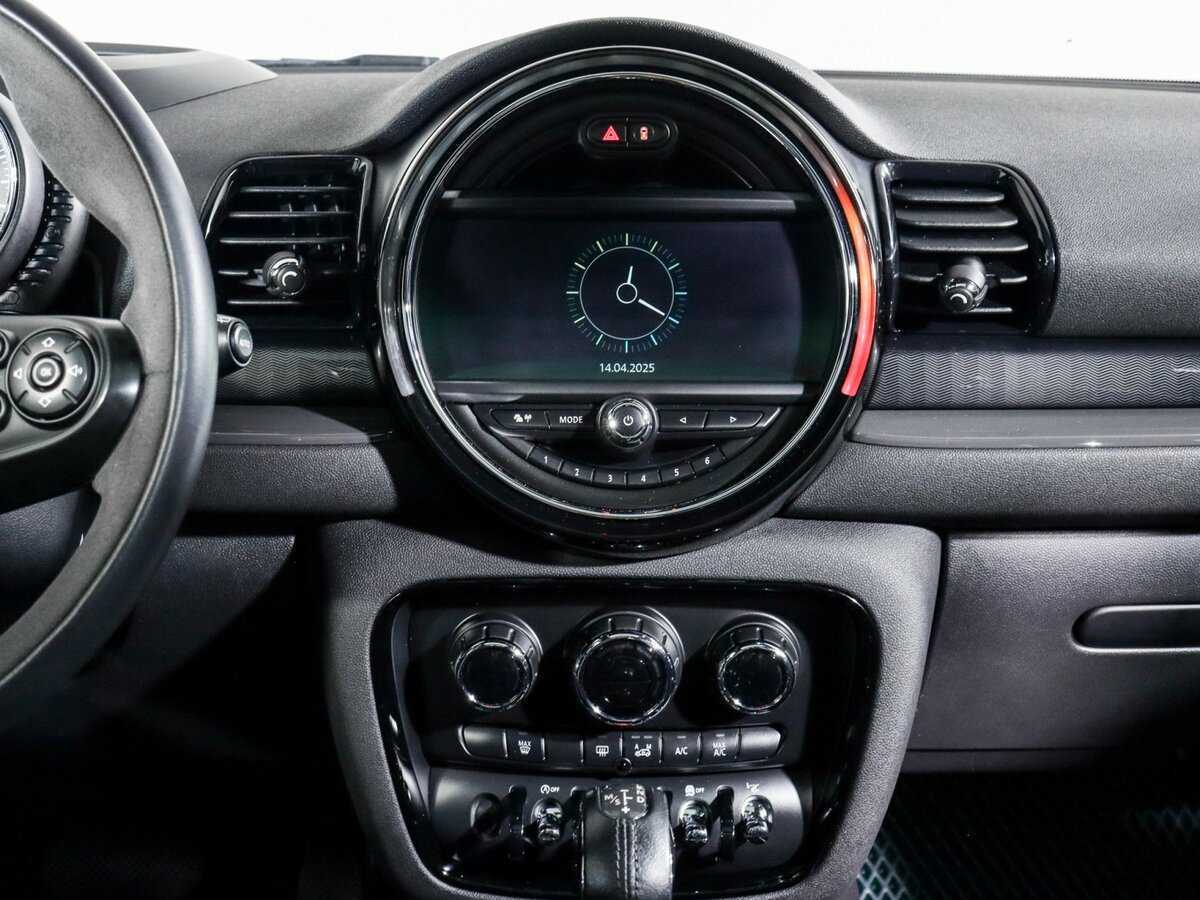 Mini Clubman 2017 года с пробегом. Фото: #9