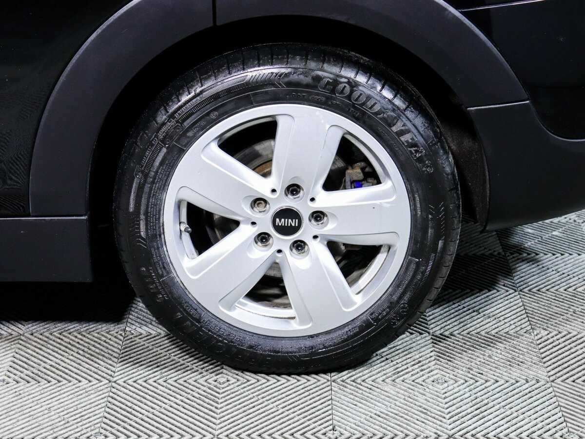 Mini Clubman 2017 года с пробегом. Фото: #11