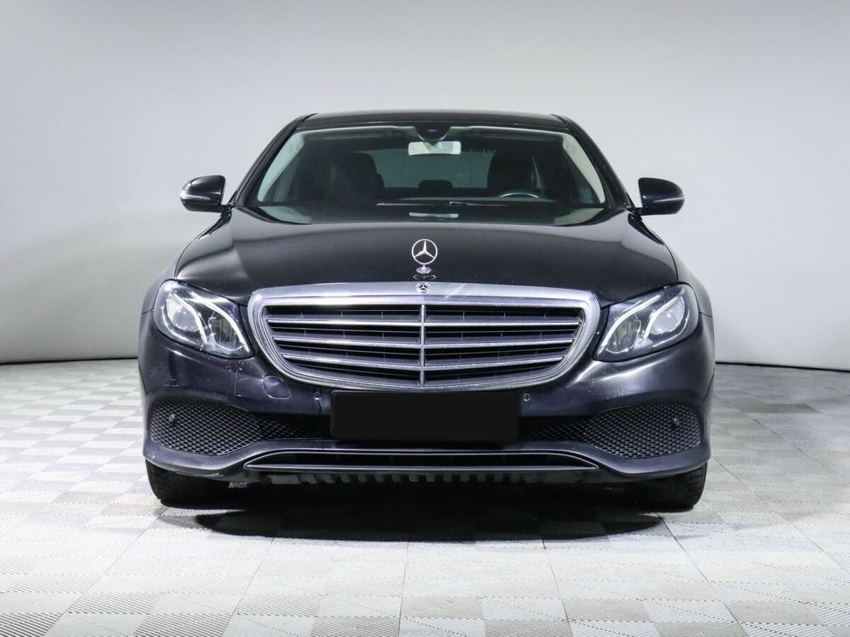 Mercedes-Benz E-Класс 2020 года с пробегом. Фото: #1