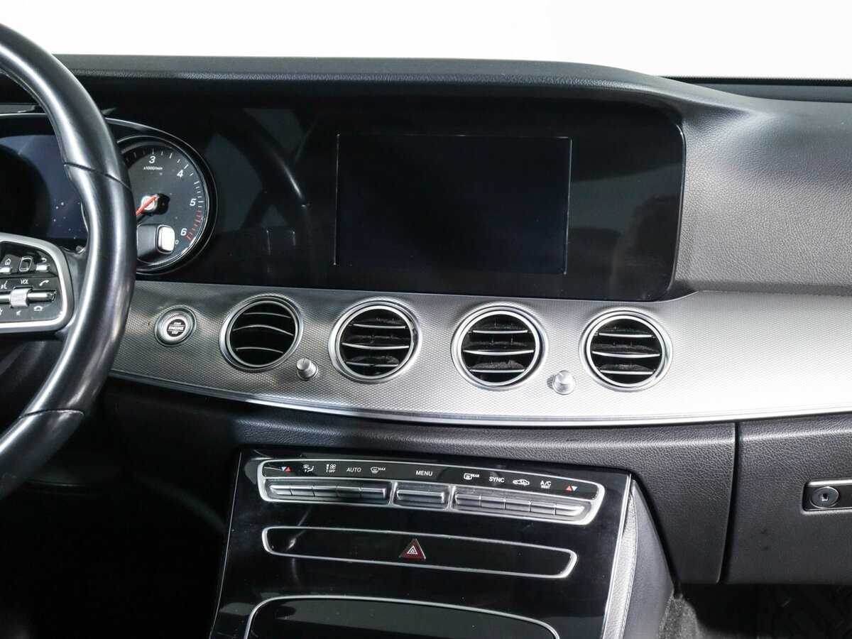 Mercedes-Benz E-Класс 2020 года с пробегом. Фото: #7