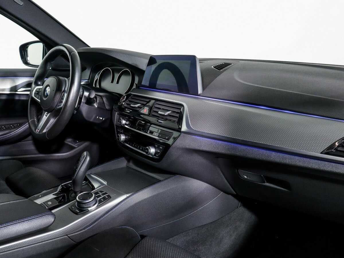 BMW 5 серии 2020 года с пробегом. Фото: #5