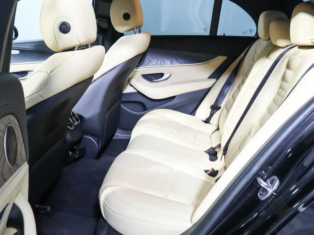 Mercedes-Benz E-Класс 2020 года с пробегом. Фото: #4