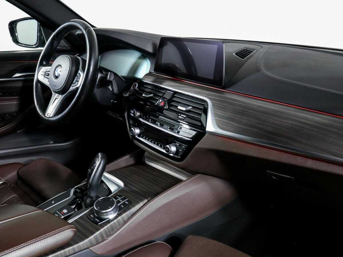 BMW 5 серии 2018 года с пробегом. Фото: #8