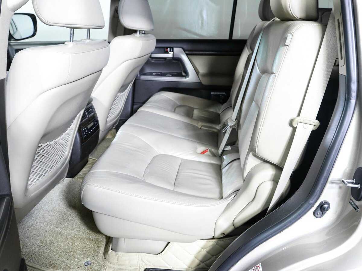 Toyota Land Cruiser 2011 года с пробегом. Фото: #9