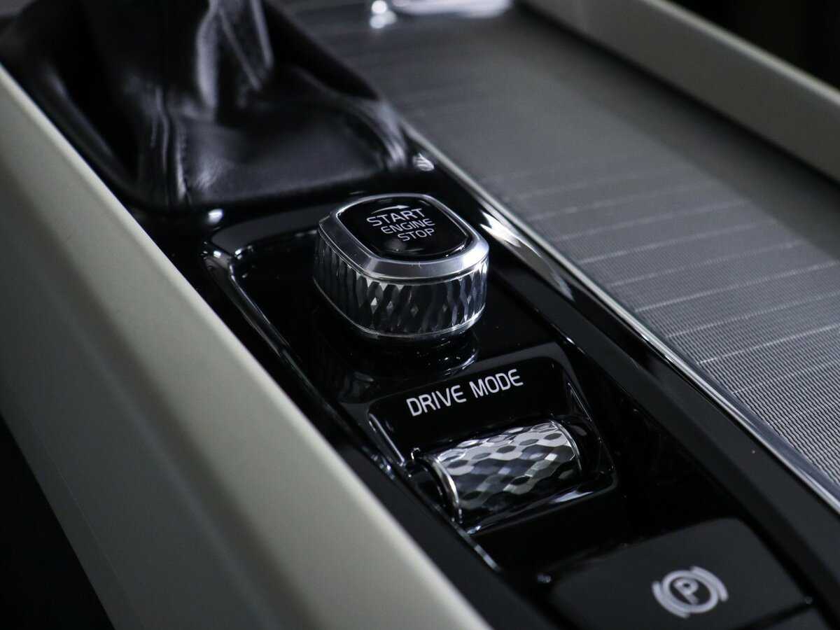 Volvo XC60 2017 года с пробегом. Фото: #21