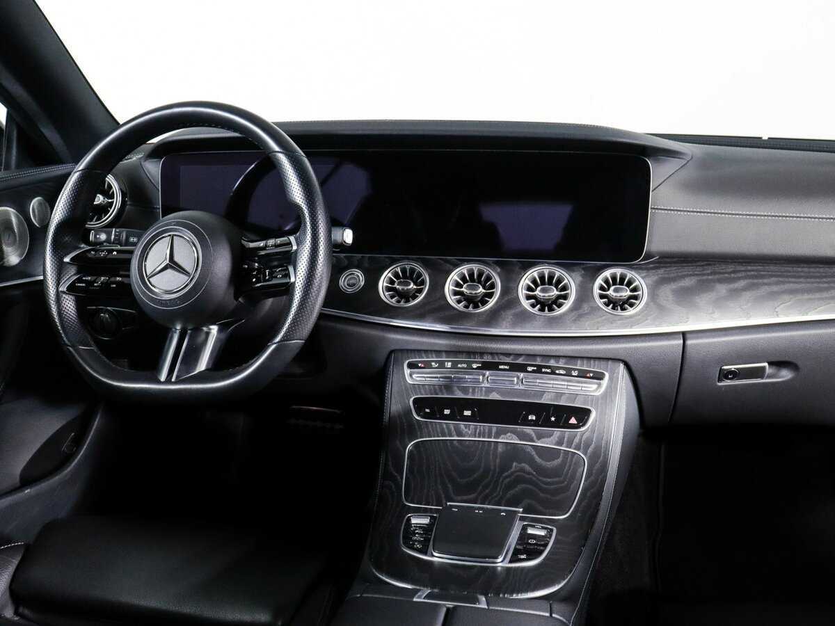 Mercedes-Benz E-Класс 2020 года с пробегом. Фото: #11