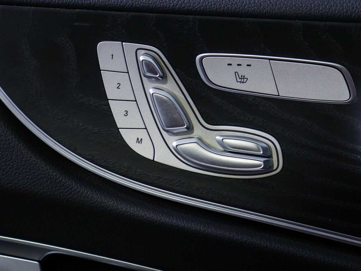 Mercedes-Benz E-Класс 2020 года с пробегом. Фото: #18