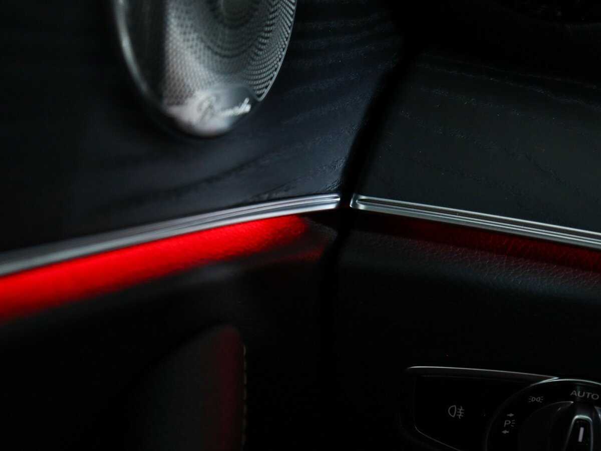 Mercedes-Benz E-Класс 2020 года с пробегом. Фото: #21