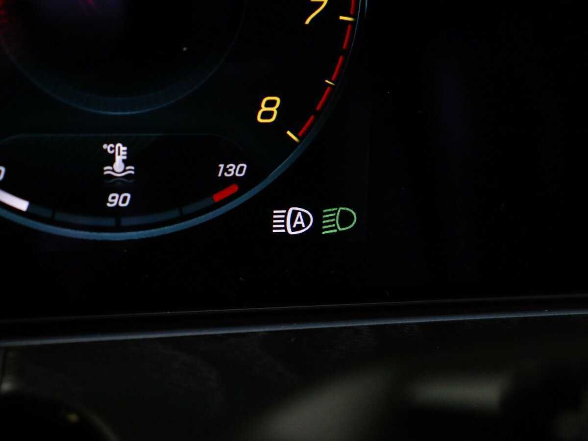 Mercedes-Benz E-Класс 2020 года с пробегом. Фото: #24