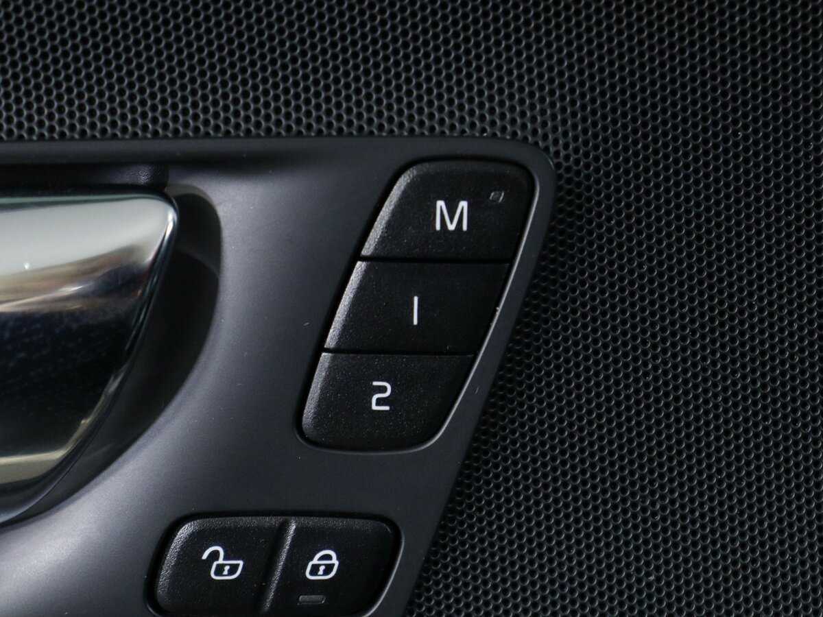 Volvo XC60 2019 года с пробегом. Фото: #16