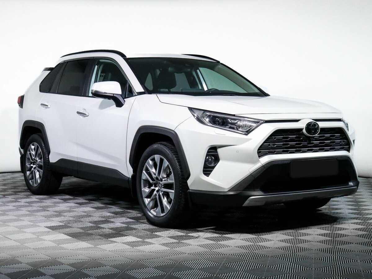 Toyota RAV4 2019 года с пробегом. Фото: #2