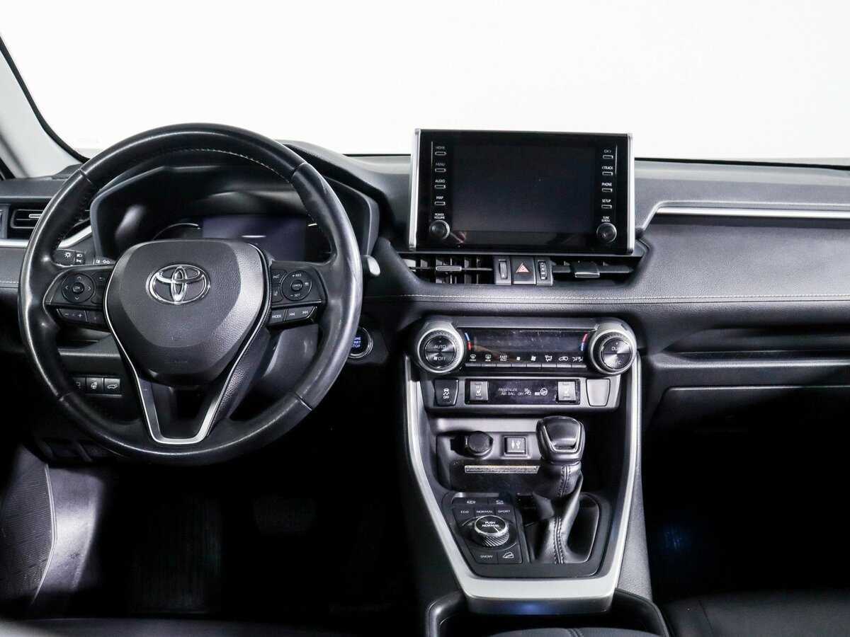 Toyota RAV4 2019 года с пробегом. Фото: #11