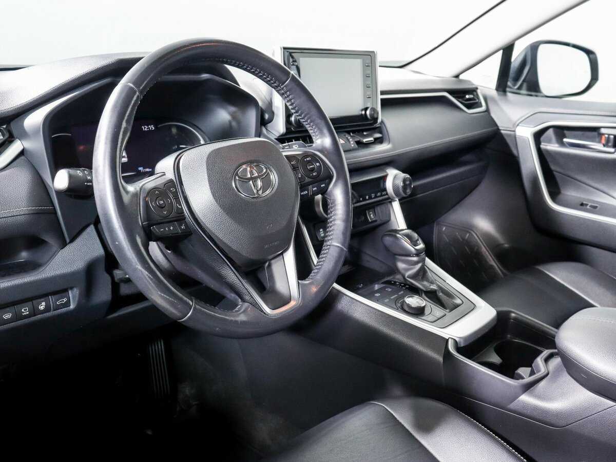Toyota RAV4 2019 года с пробегом. Фото: #13