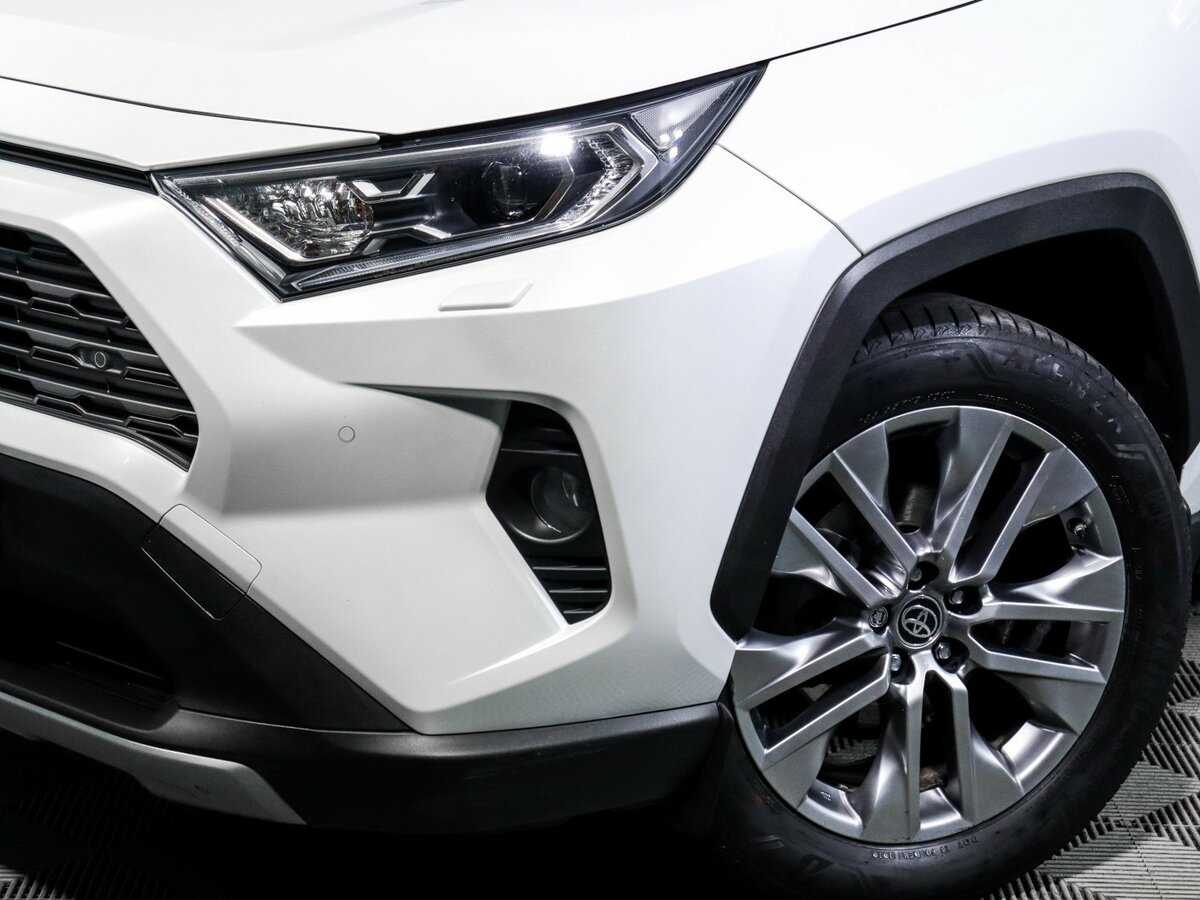 Toyota RAV4 2019 года с пробегом. Фото: #15