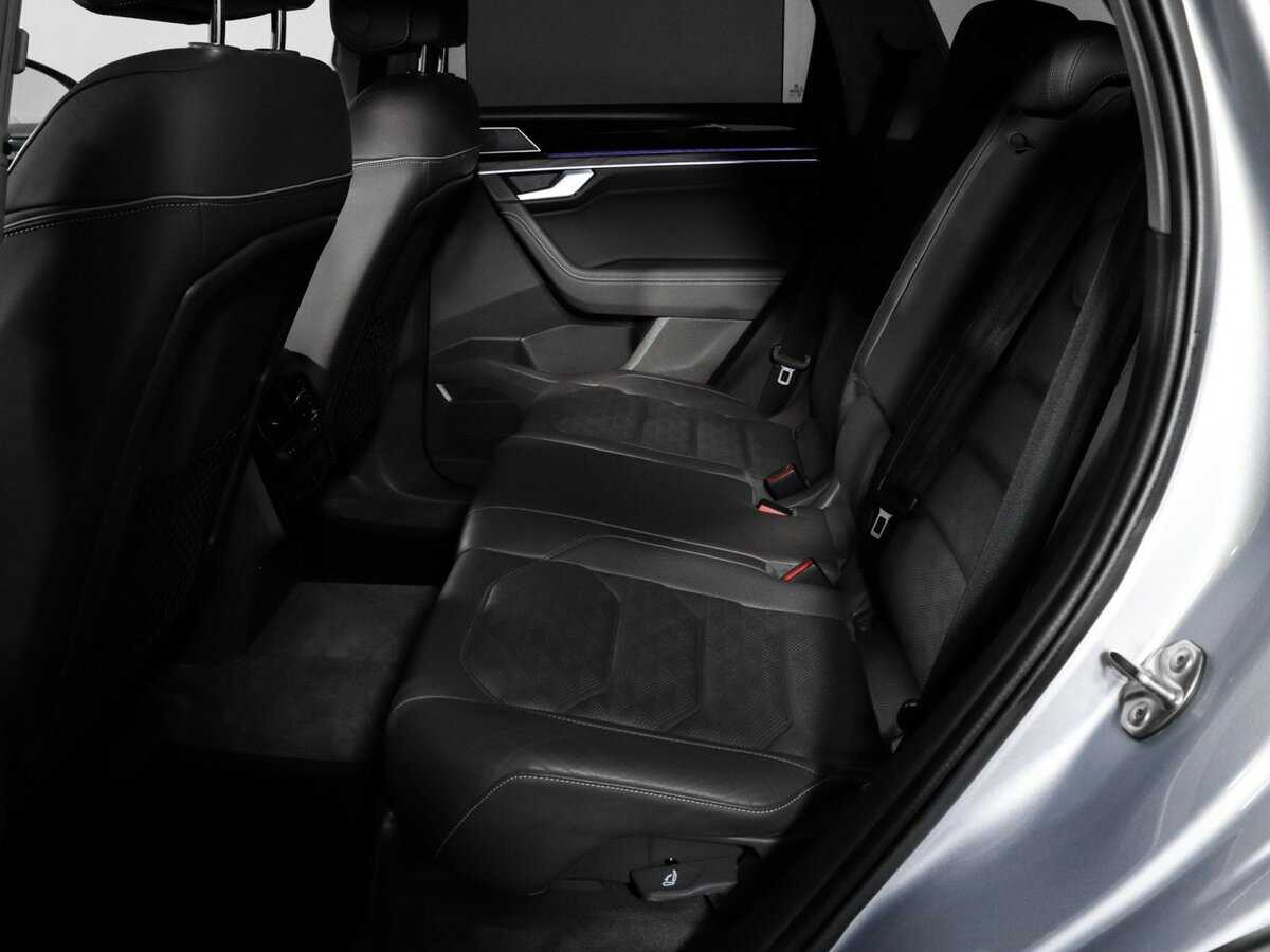 Volkswagen Touareg 2018 года с пробегом. Фото: #9