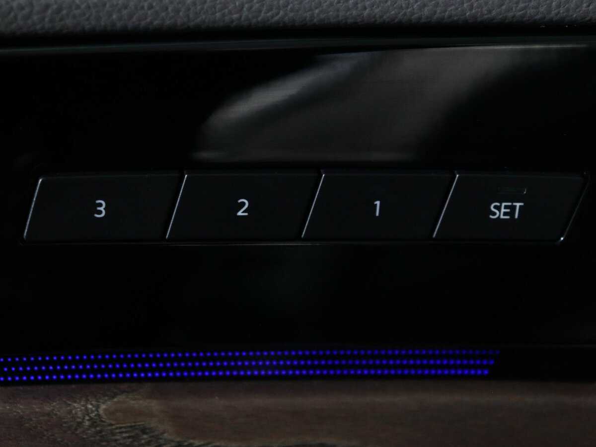 Volkswagen Touareg 2018 года с пробегом. Фото: #20