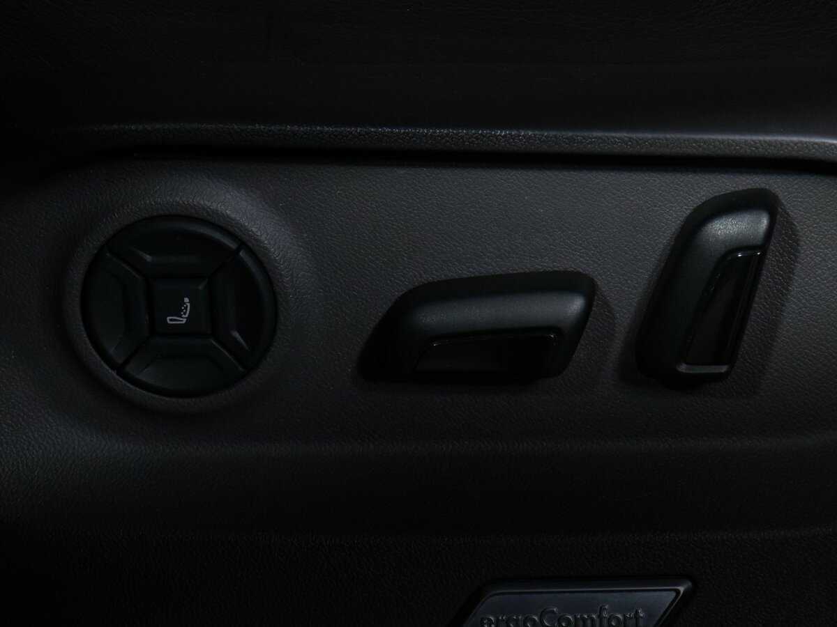 Volkswagen Touareg 2018 года с пробегом. Фото: #21