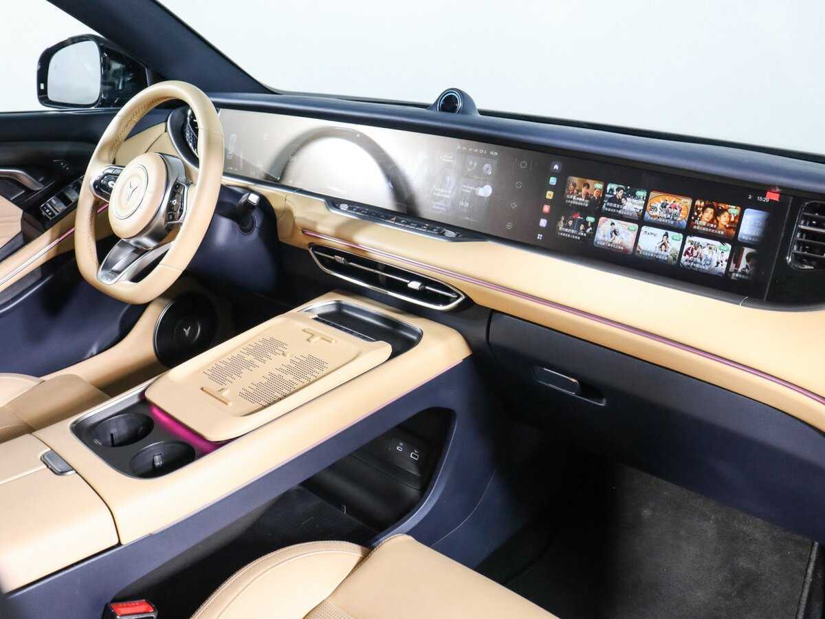 Voyah Free 2023 года с пробегом. Фото: #3