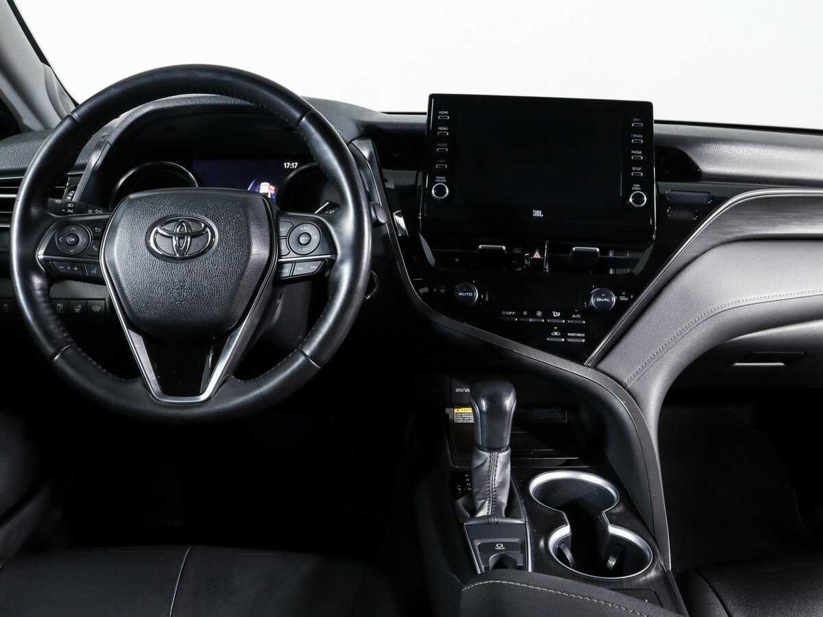Toyota Camry 2021 года с пробегом. Фото: #8