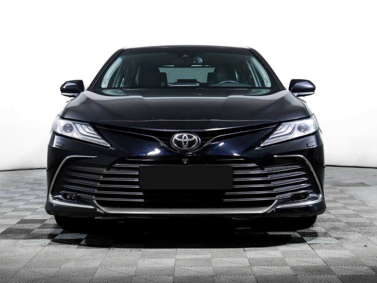 Toyota Camry 2021 года с пробегом. Фото: #1