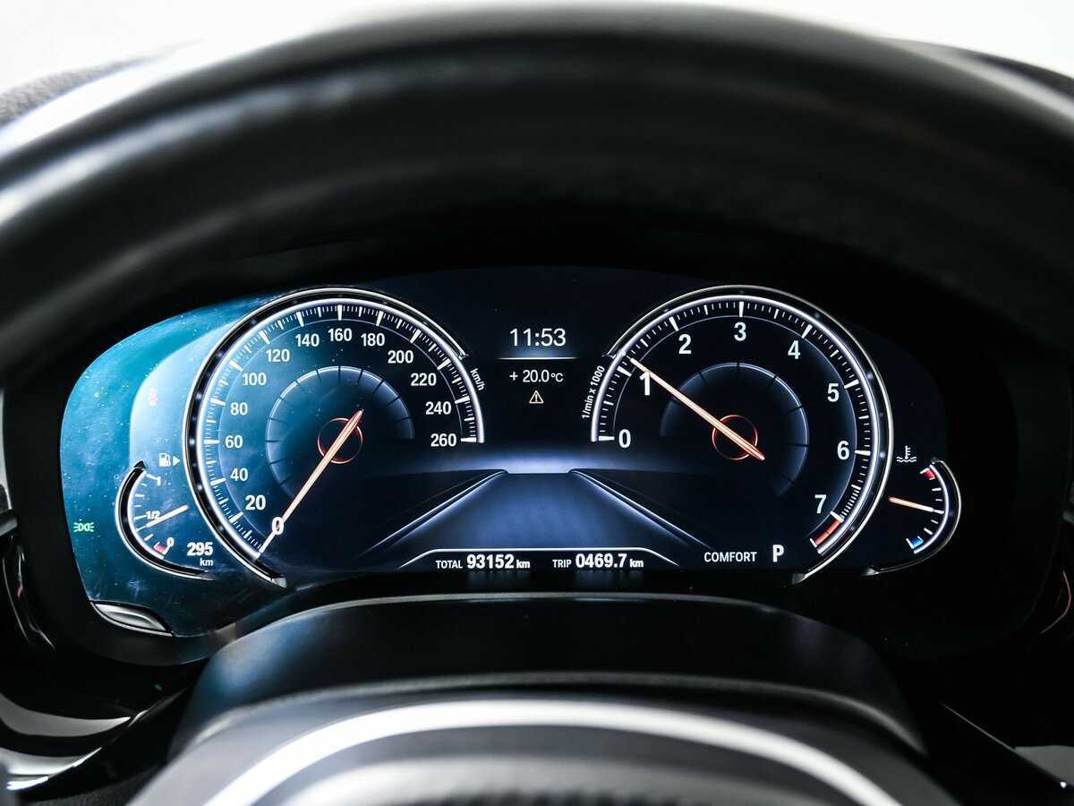 BMW 5 серии 2017 года с пробегом. Фото: #9