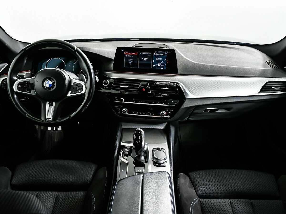BMW 5 серии 2017 года с пробегом. Фото: #10