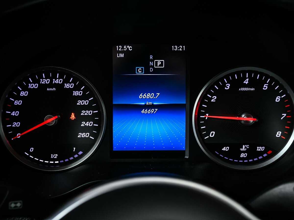 Mercedes-Benz GLC 2020 года с пробегом. Фото: #9