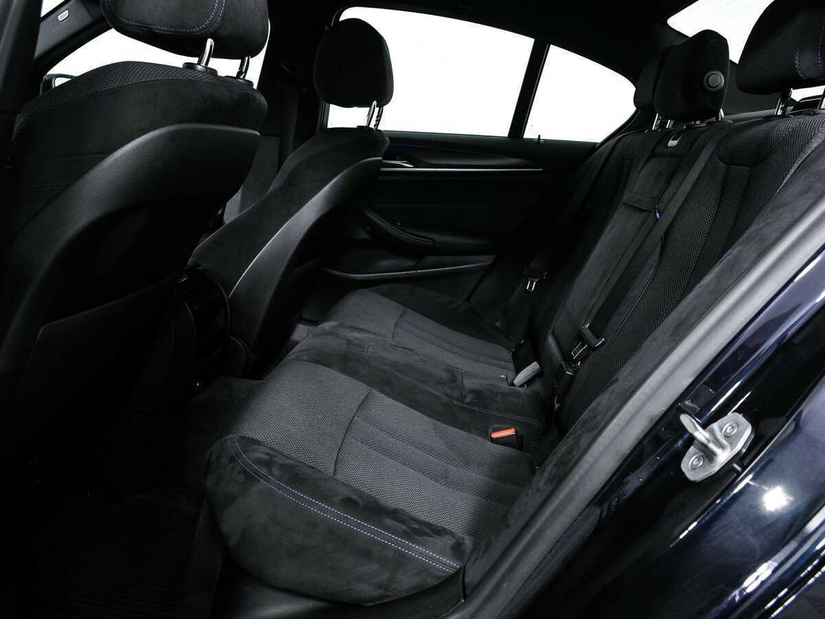 BMW 5 серии 2021 года с пробегом. Фото: #11