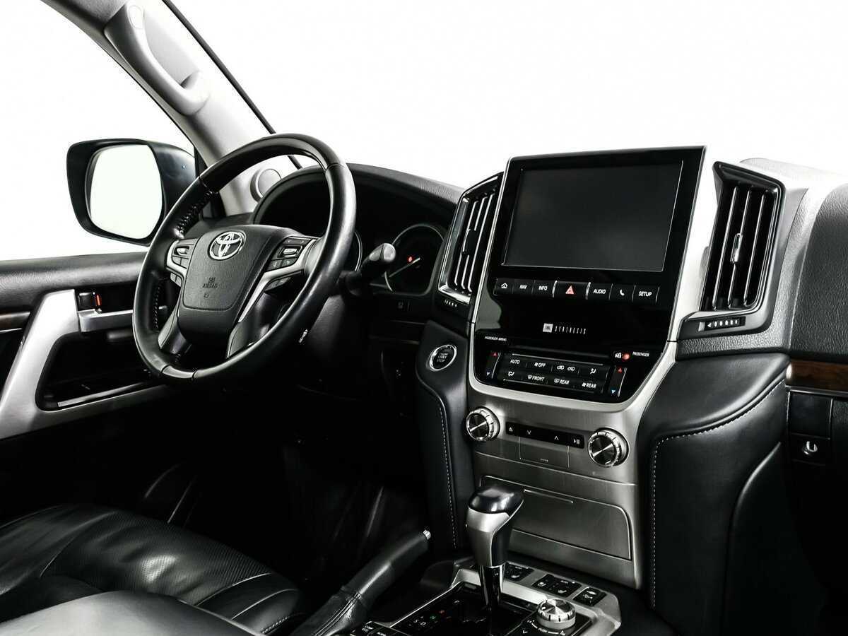 Toyota Land Cruiser 2017 года с пробегом. Фото: #8