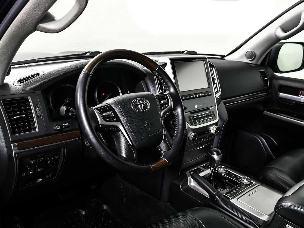 Toyota Land Cruiser 2017 года с пробегом. Фото: #12
