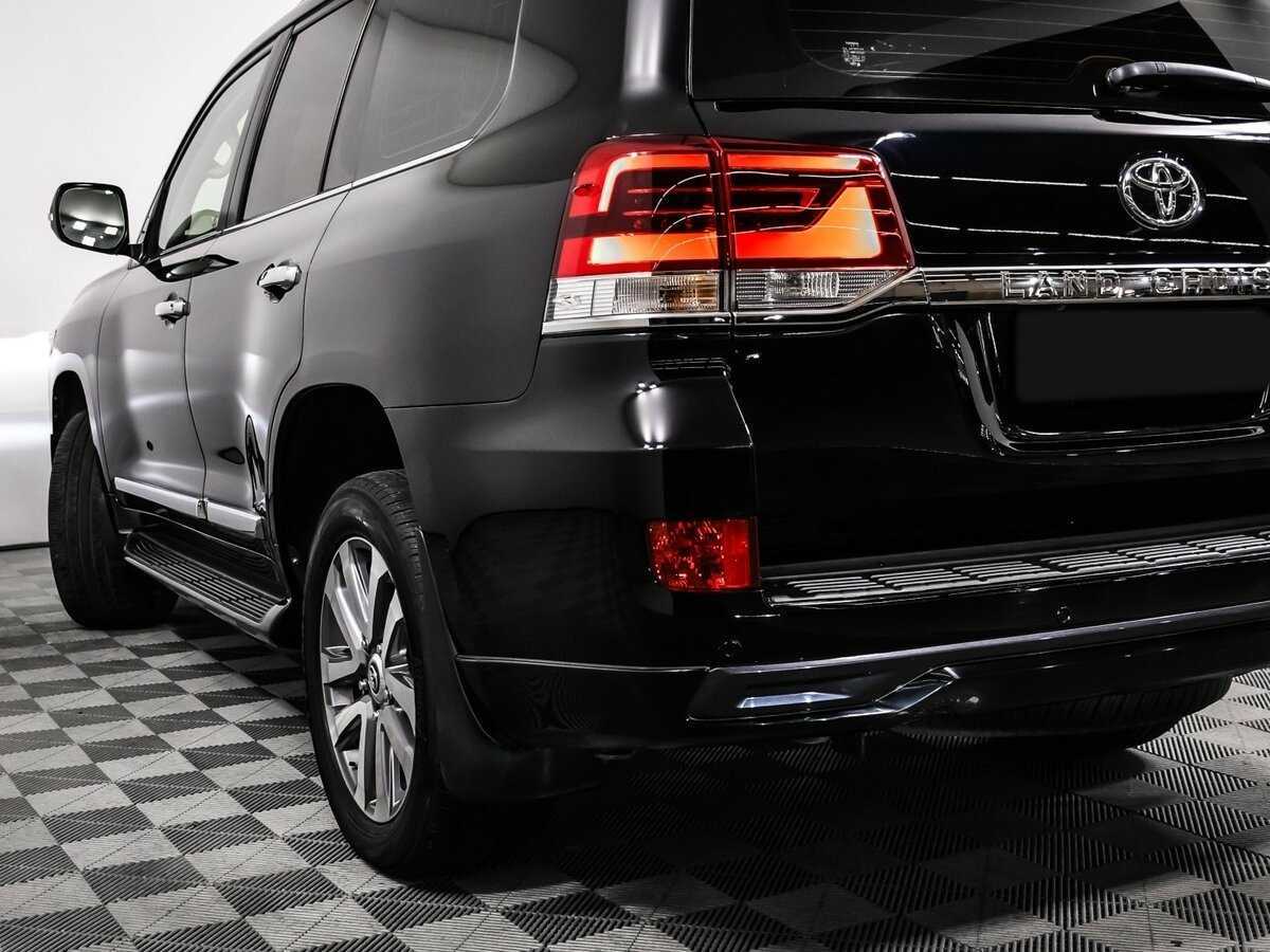 Toyota Land Cruiser 2017 года с пробегом. Фото: #17