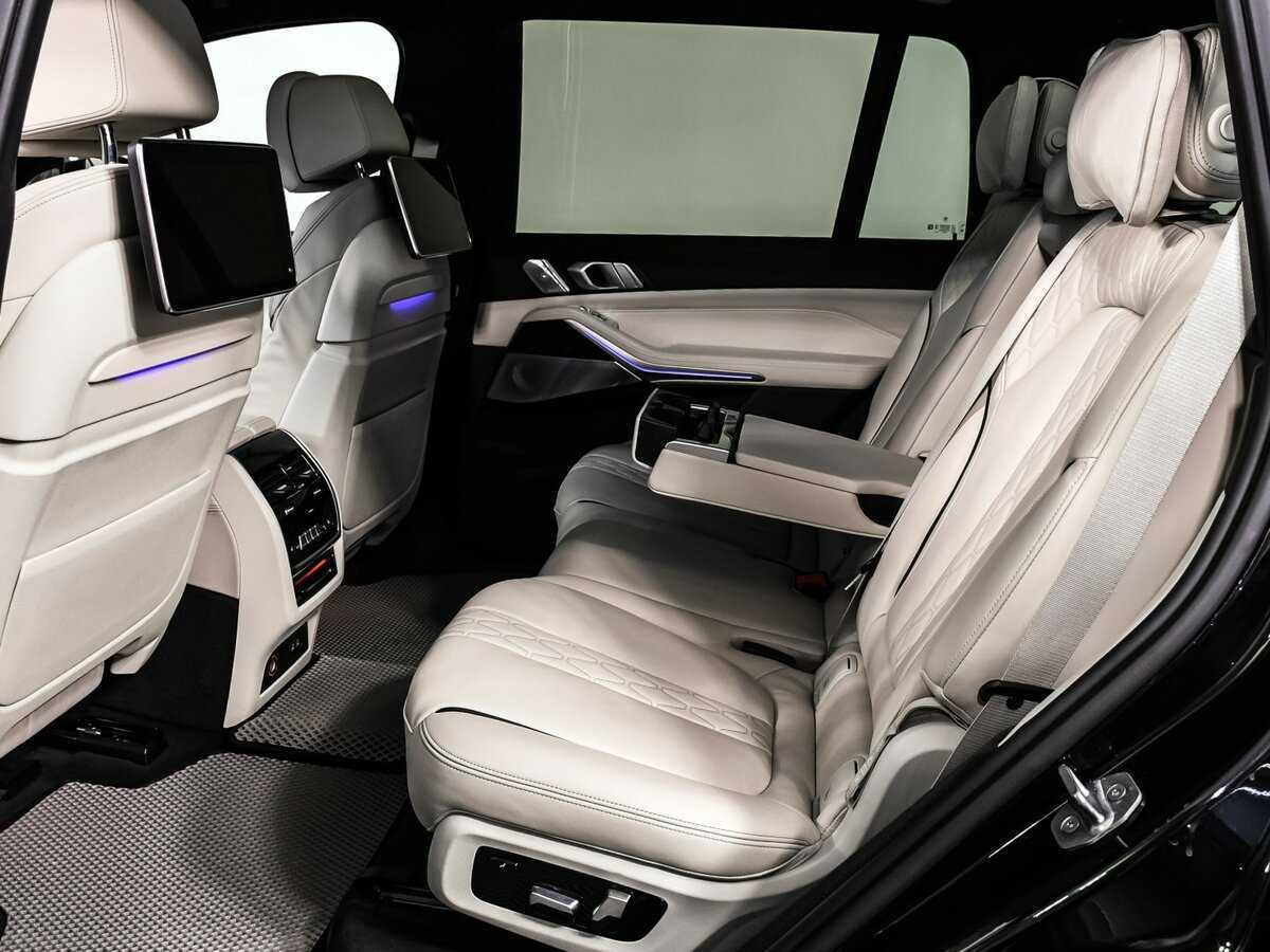 BMW X7 2019 года с пробегом. Фото: #12
