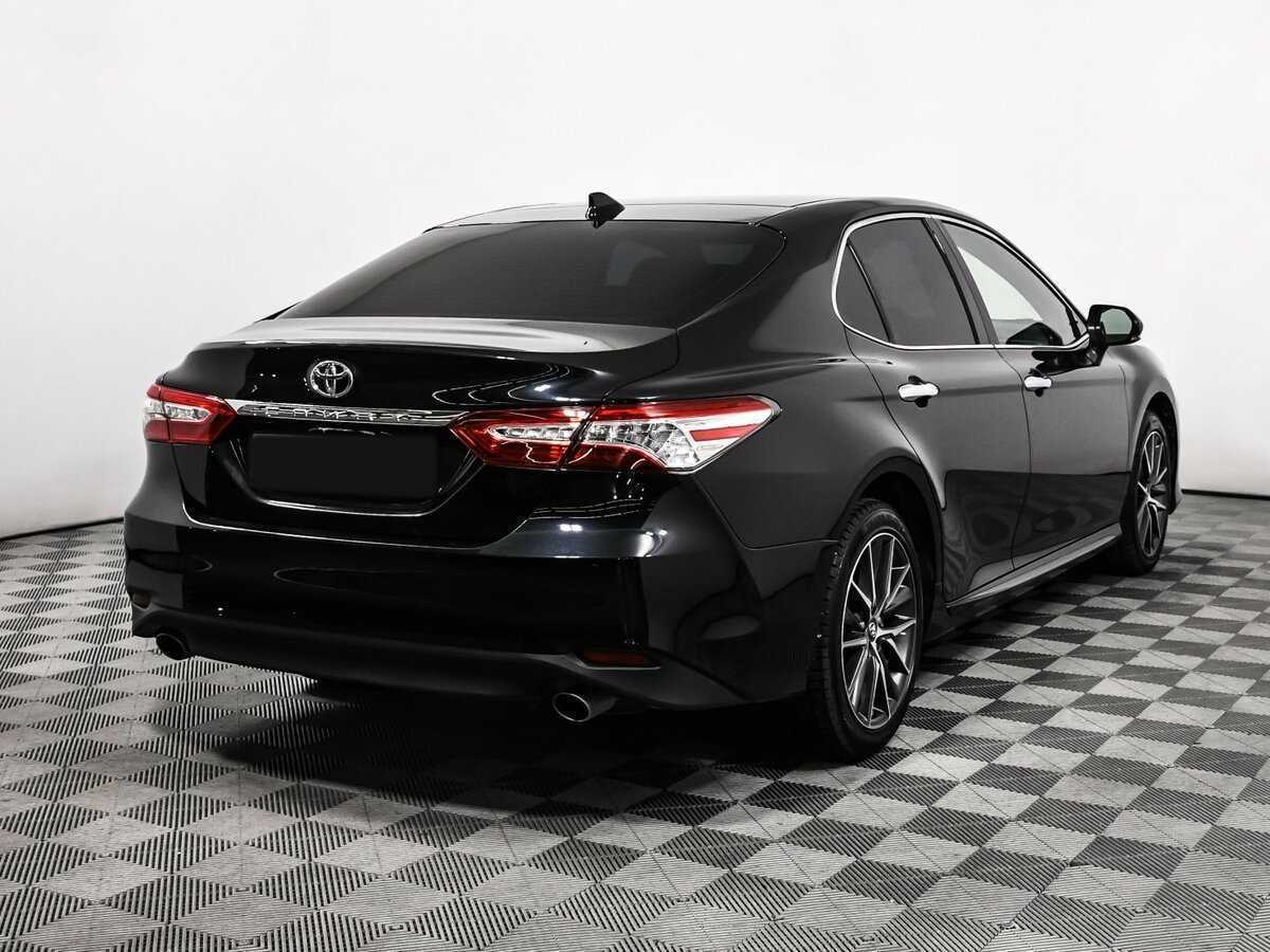 Toyota Camry 2023 года с пробегом. Фото: #4