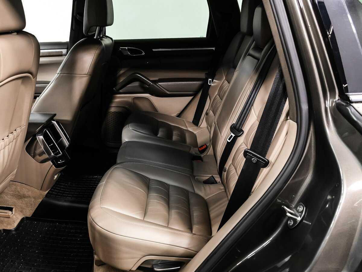 Porsche Cayenne 2012 года с пробегом. Фото: #12