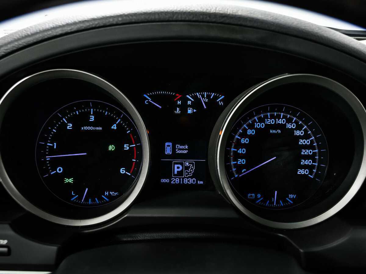 Toyota Land Cruiser 2011 года с пробегом. Фото: #9