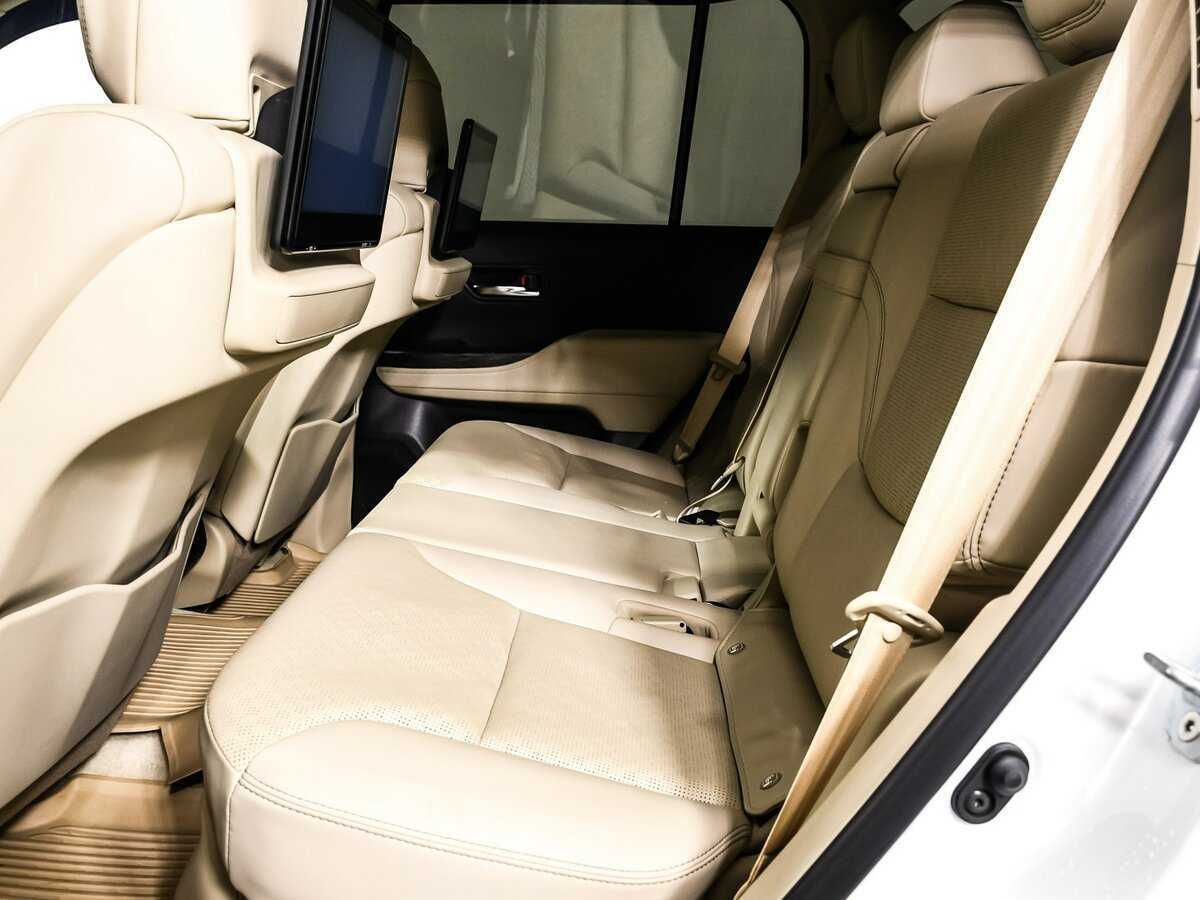 Toyota Land Cruiser 2022 года с пробегом. Фото: #13