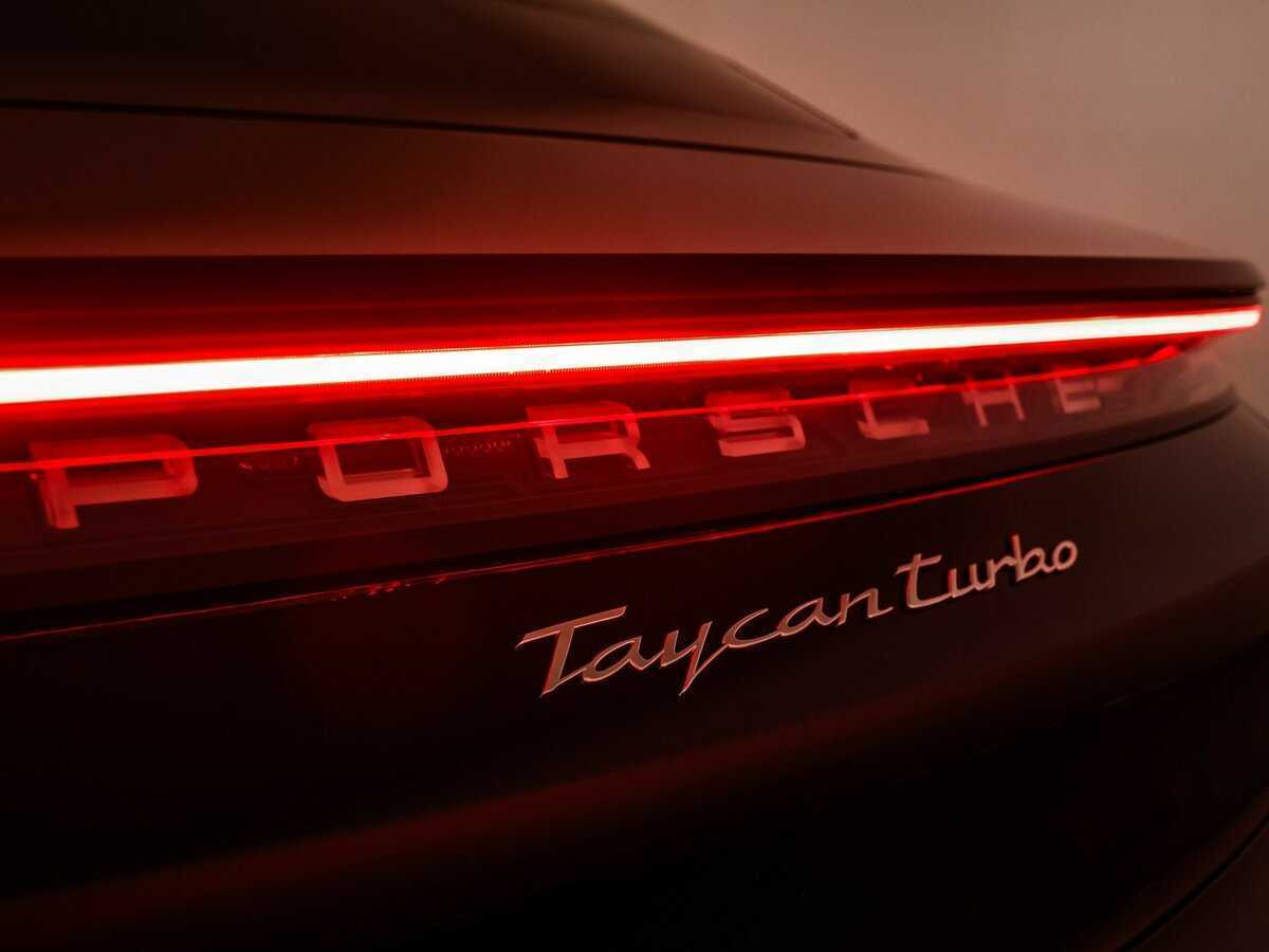 Porsche Taycan 2020 года с пробегом. Фото: #19