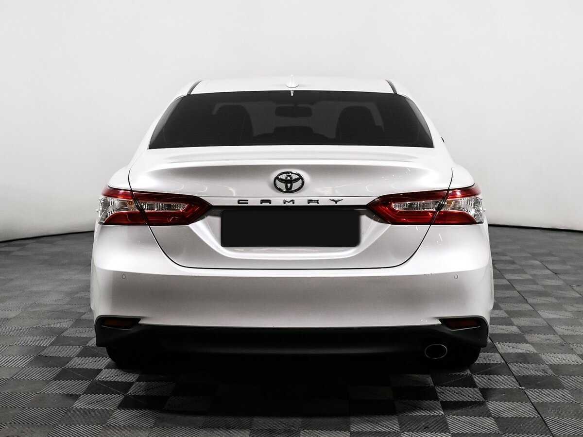Toyota Camry 2018 года с пробегом. Фото: #5
