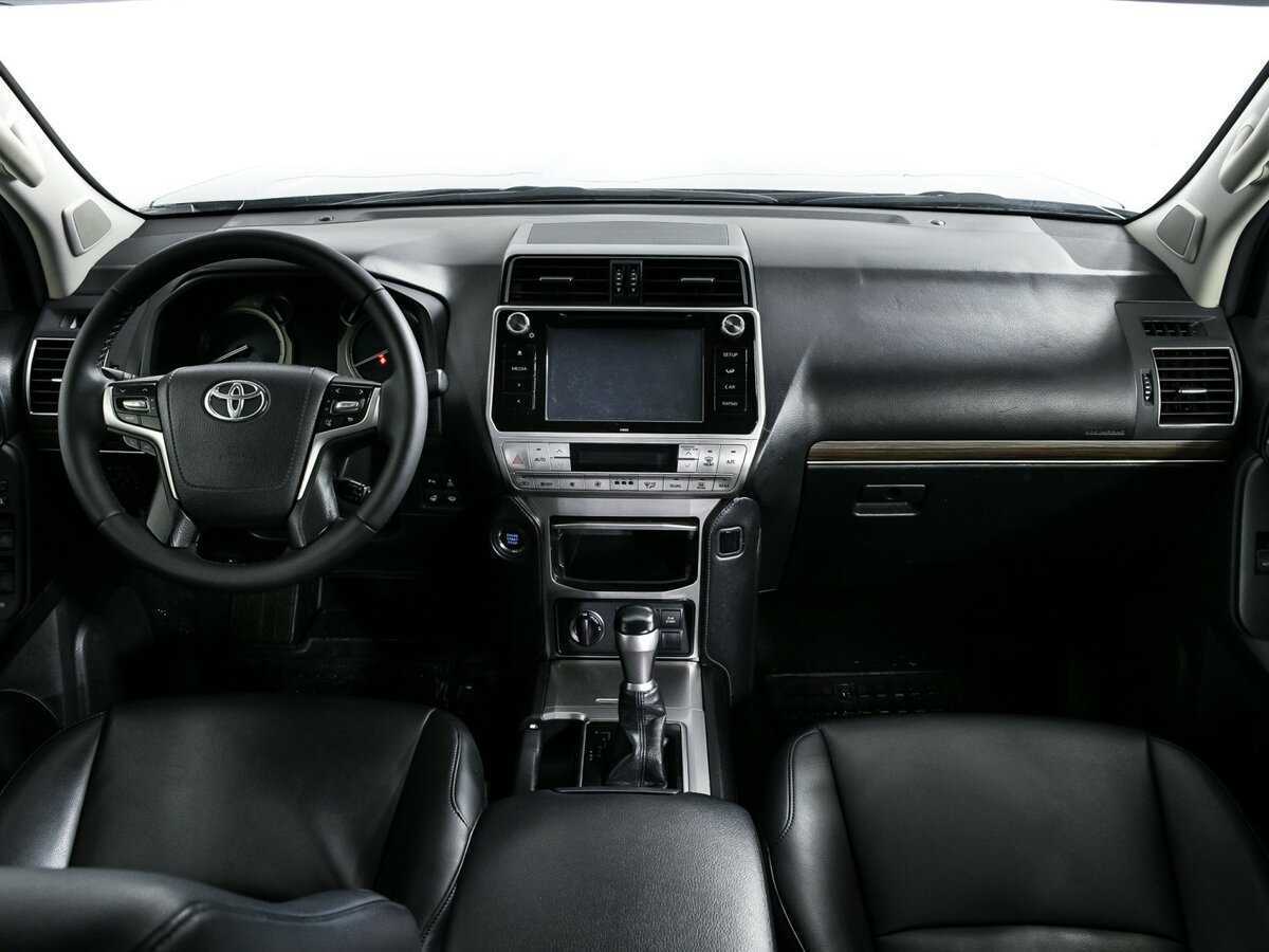 Toyota Land Cruiser Prado 2017 года с пробегом. Фото: #8