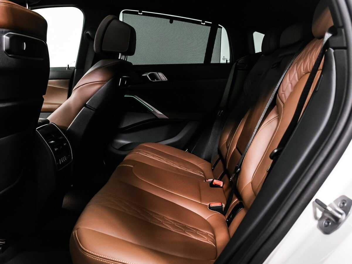 BMW X6 2023 года с пробегом. Фото: #12