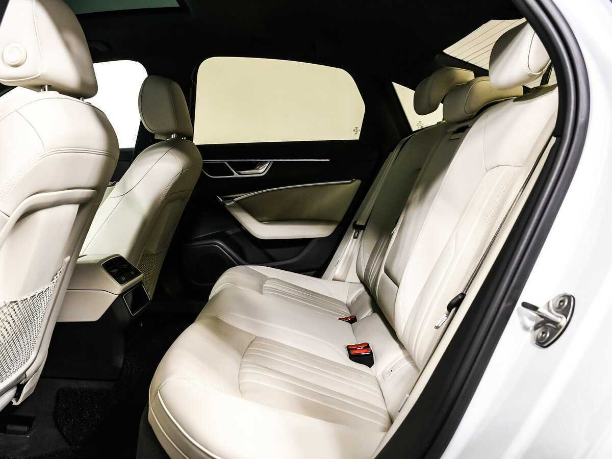 Audi A6 2023 года с пробегом. Фото: #12