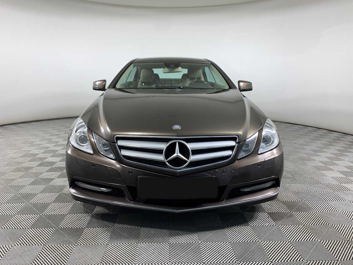 Mercedes-Benz E-Класс 2012 года с пробегом. Фото: #1