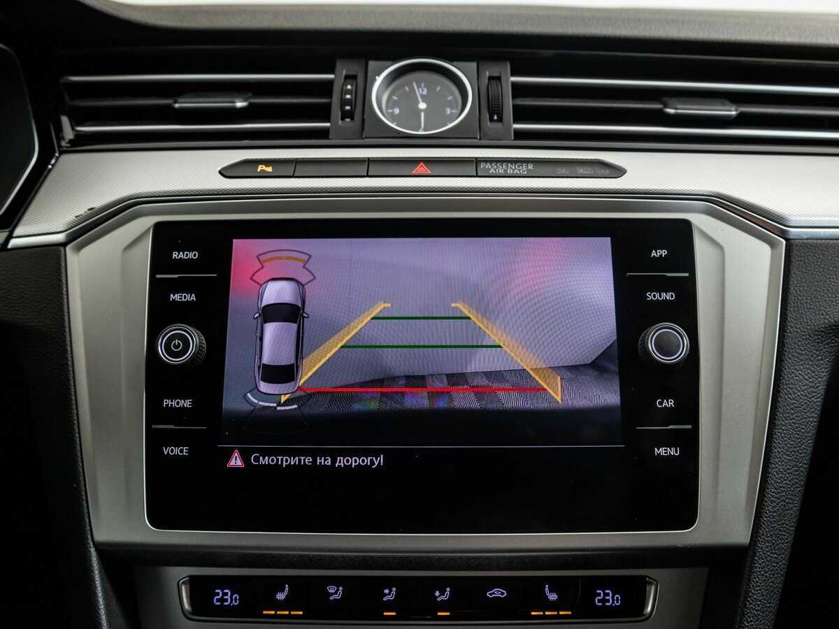 Б/У Фольксваген Пассат 2018 года. Фото: #10